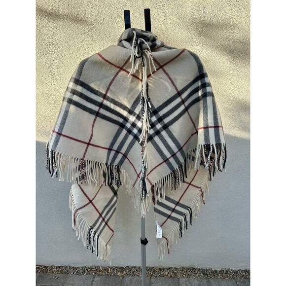 NWT Burberry Archive Beige Classic Check Wool Cape Fringe Shawl Italy 225x85 - Picture 6 of 16